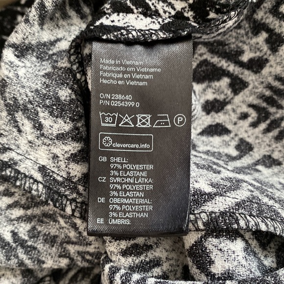 Professional Dress - Picture 5 of 5